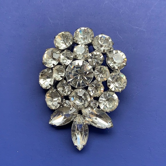 Brooch - Picture 2 of 8